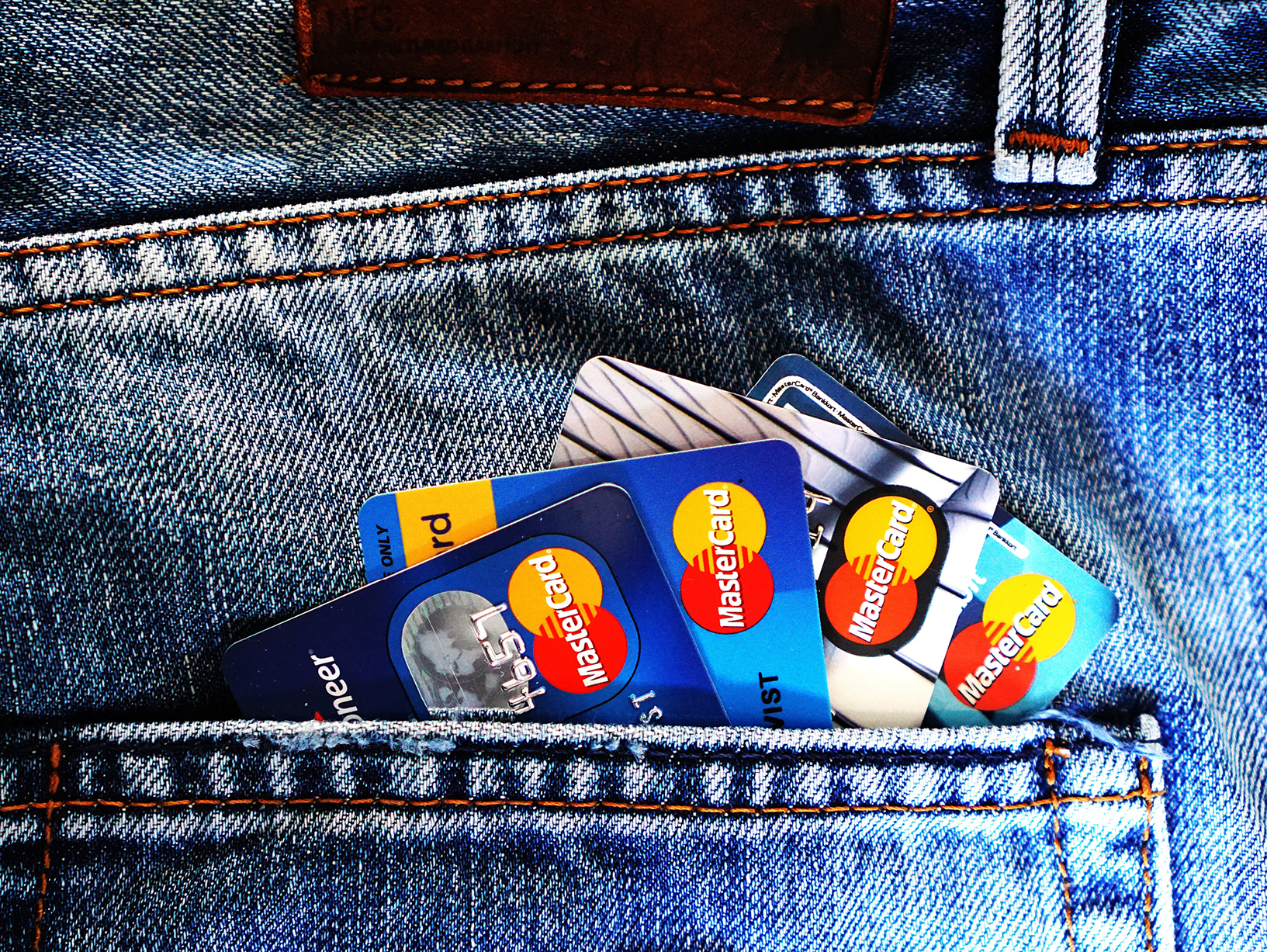 credit cards in back pocket