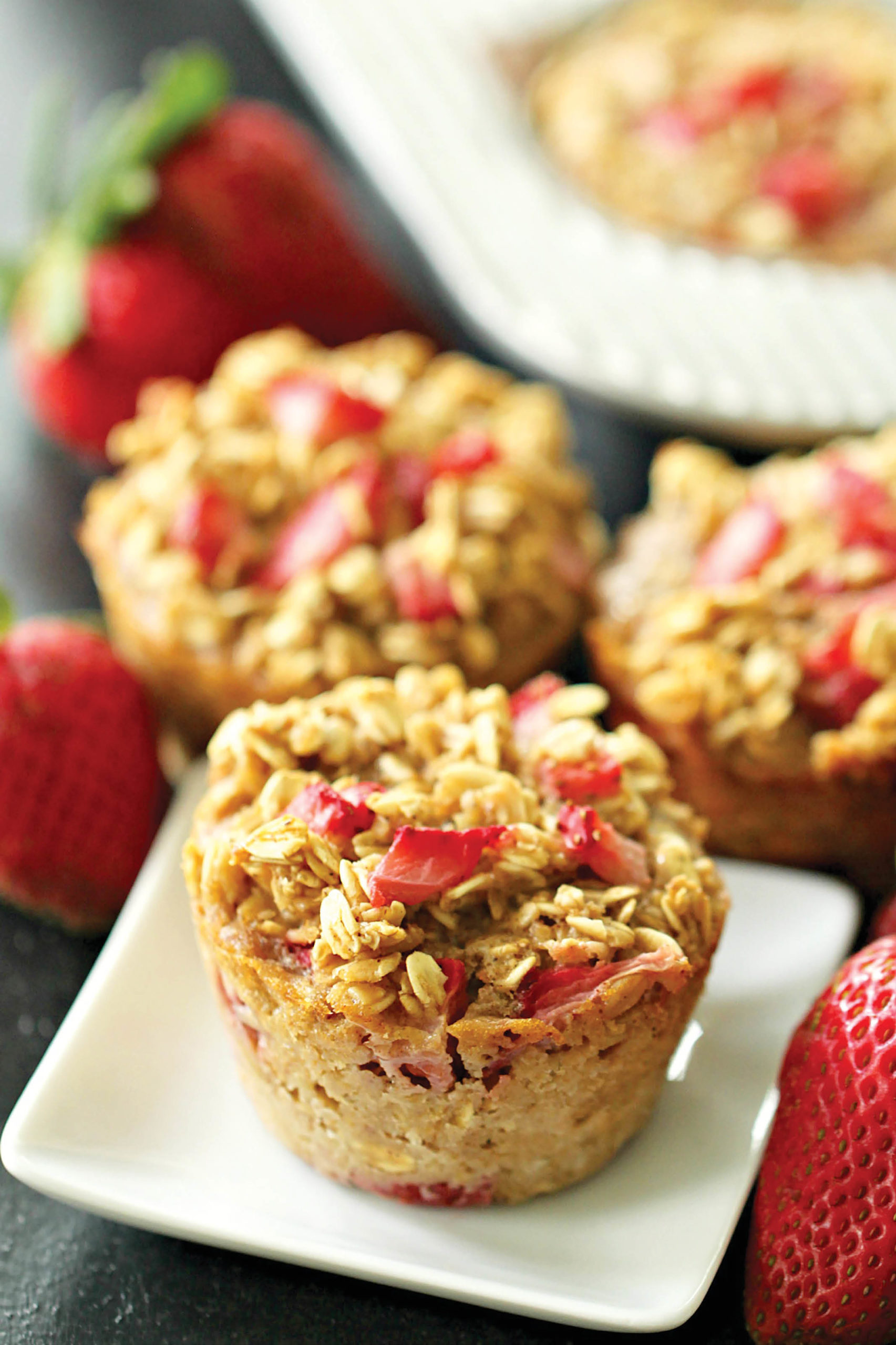 strawberry oatmeal cups