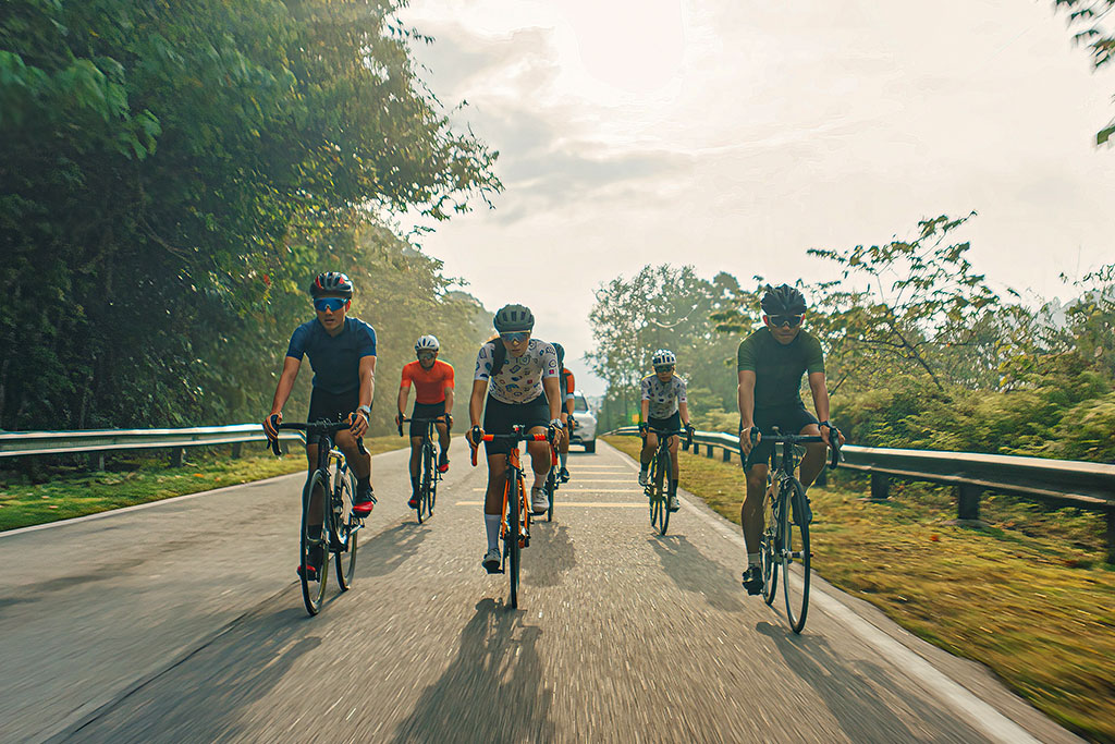 Gruppo in bicicletta